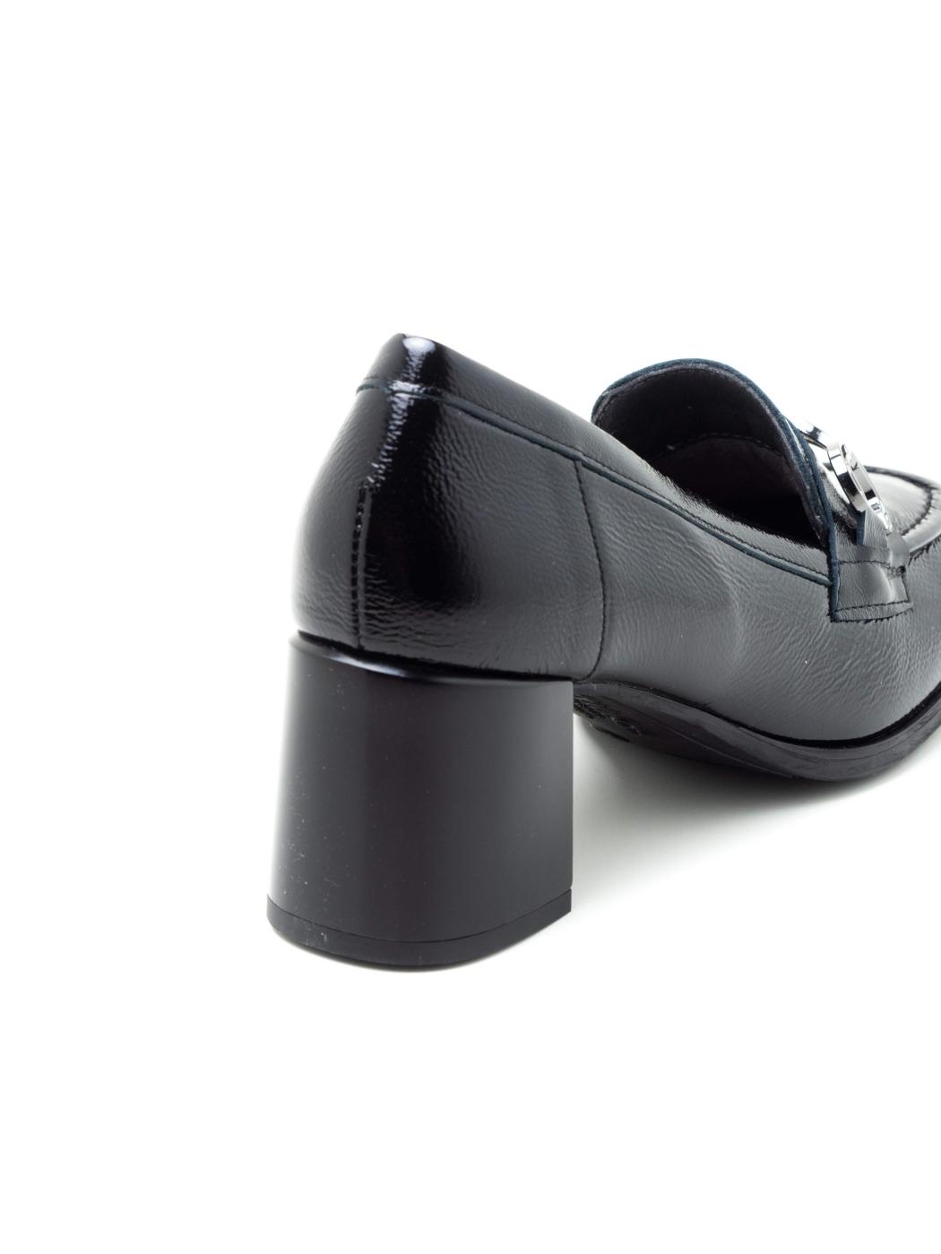 Mocasín Mujer Pitillos 10832 Negro