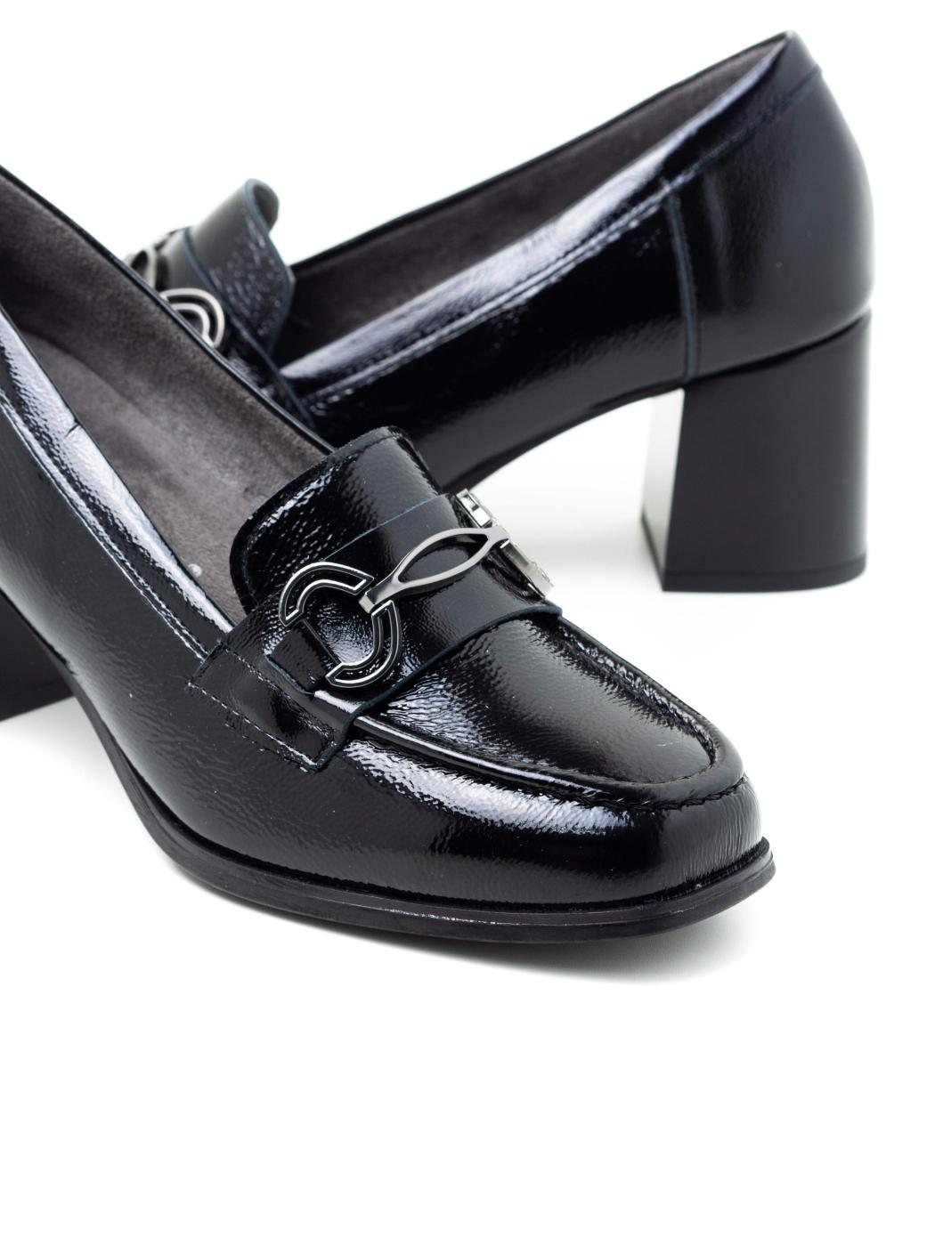 Mocasín Mujer Pitillos 10832 Negro